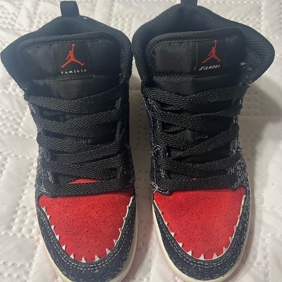 Nike Air Jordan 1 MID GS Siempre Familia Child Size 2Y Big Boy Running Shoes - Picture 14 of 15